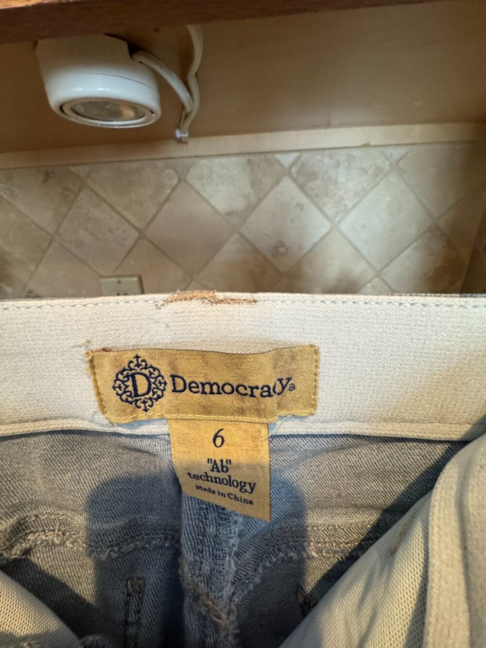Democracy Itty Bitty Boot Cut Cropped Light Denim Jeans 6 - Picture 6 of 7